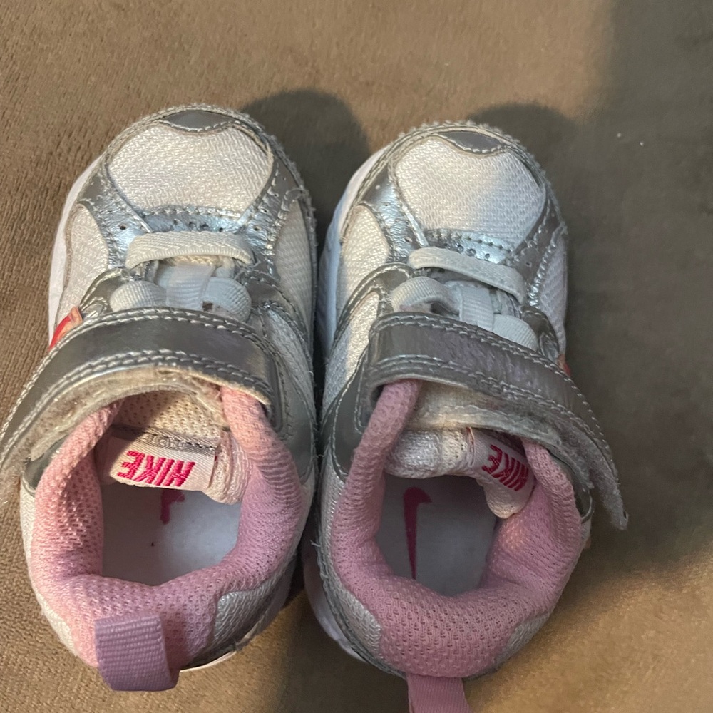 Nike white silver and pink infant shoes